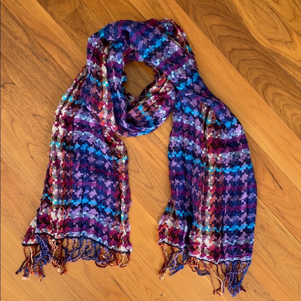 Scarf - Picture 9 of 14